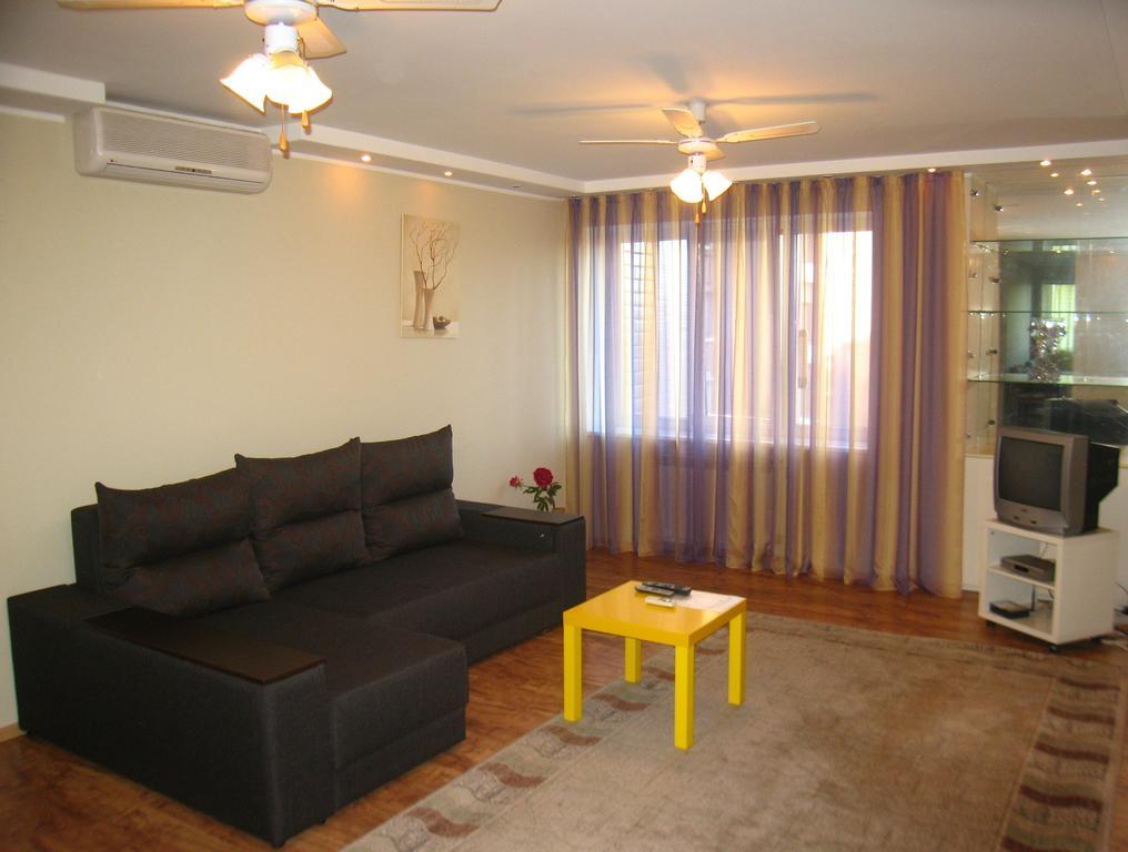 Hotel Service Predslava On Antonovicha Street キエフ 部屋 写真